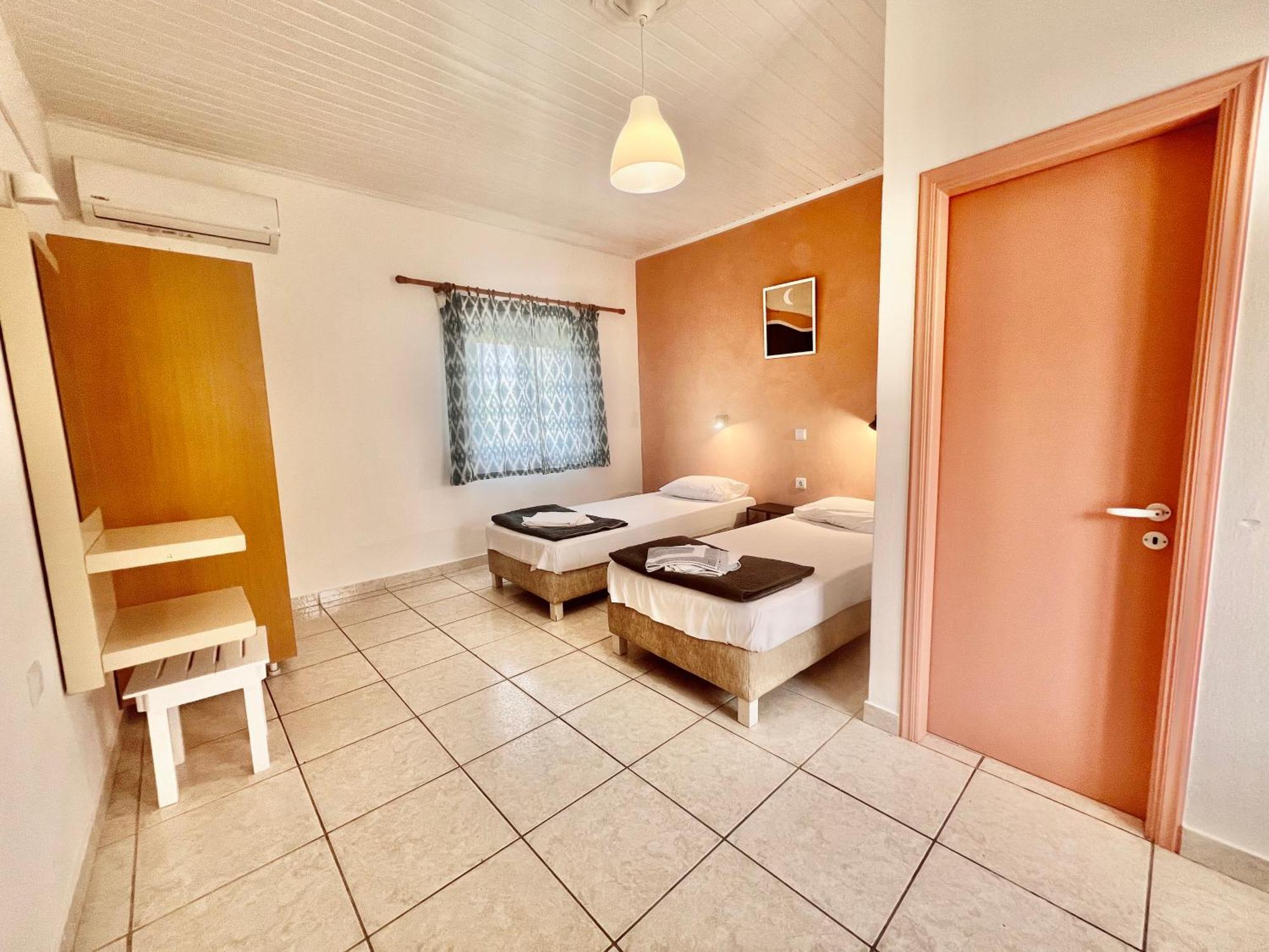 Aparthotel Seaside *